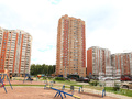 Детская площадка на территории микрорайона «Щитниково» («Янтарный»). Фото от 05.07.2014 г.