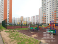 Детская площадка на территории микрорайона. Фото от 10.07.2014 г.