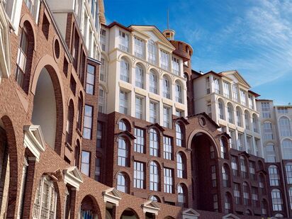 Жилой комплекс состоит из домов высотой 3-12 этажей. ЖК «Римский»|Новострой-М