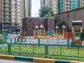 Детская площадка на территории ЖК. Фото от 06.07.2015 г.
