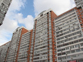 Жилой комплекс состоит из пяти многоквартирных жилых домов. Фото от 25.03.2015 г.