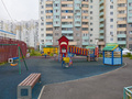 Детская площадка на территории ЖК. Фото от 07.08.2015 г.
