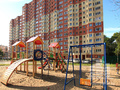 Детская площадка около ЖК. Фото от 05.07.2014 г.