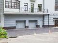 Клубный дом на 1-м Добрынинском пер., 8. Подземный паркинг. Фото от 19.06.2016 г.