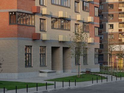 Все здания возводятся по монолитно-кирпичной технологии с использованием навесных фасадов. ЖК «Новое Пушкино»|Новострой-М