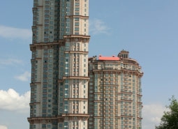 Высотные новостройки Москвы станут реже и дороже