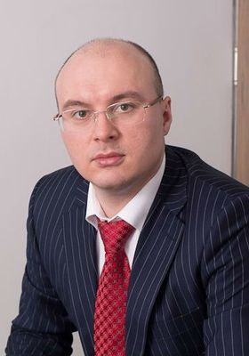Артем Азизбаев